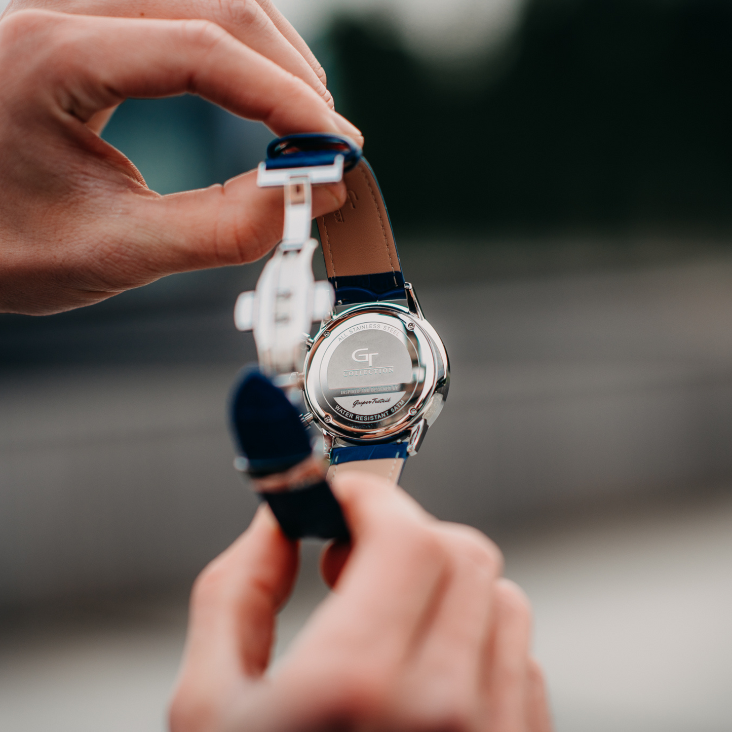 Elegant Men's Watch Blue + Free Bergamot Perfume - Gift Set